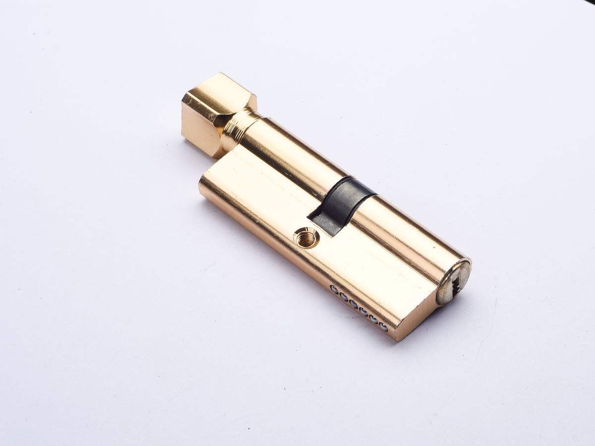 問:家庭綜合布線（弱電）開槽是在地面上還是在墻上開？或者都行